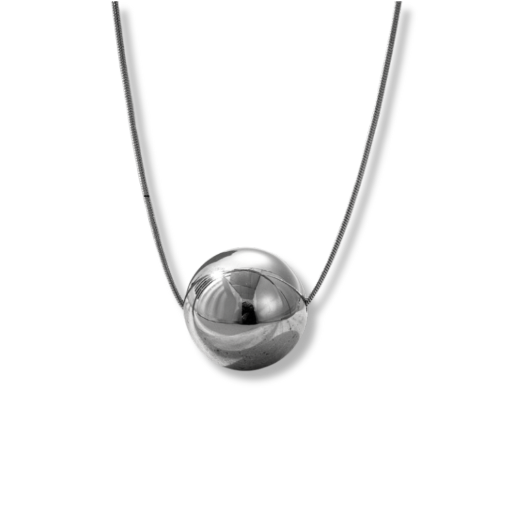 Silver Suzy Necklace 💧