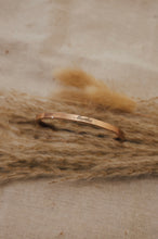 Load image into Gallery viewer, Rose gold love bracelet 💧

