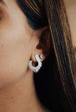 Load image into Gallery viewer, Vero Earrings 💧
